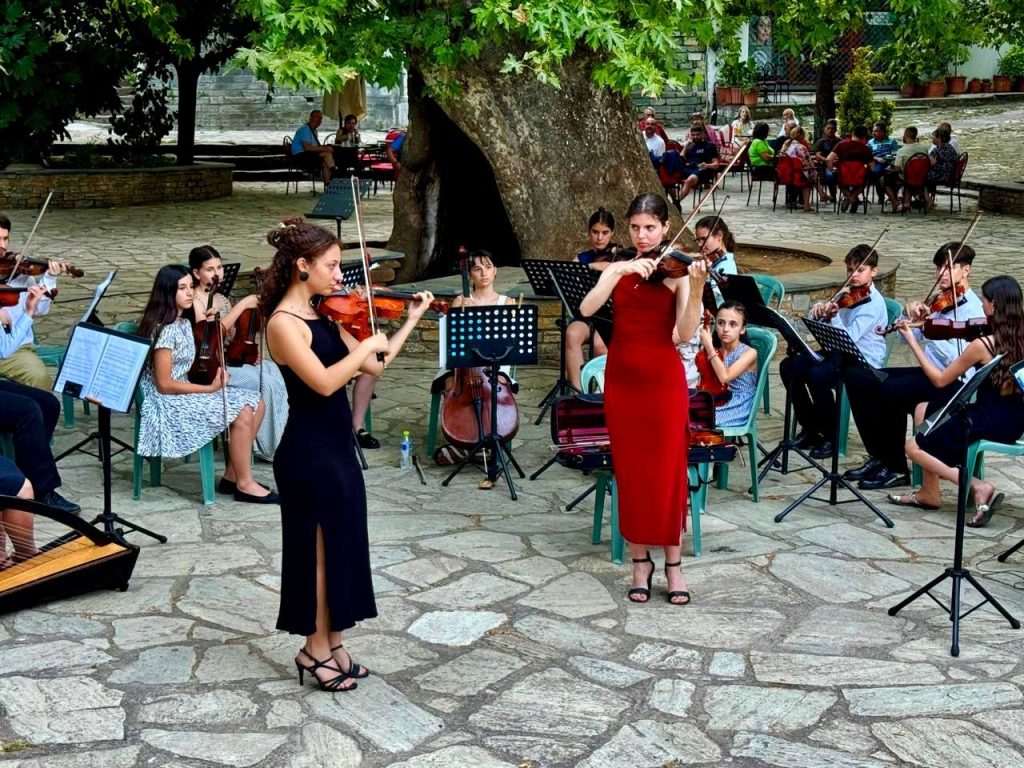 events in Pelion musicians playing in concert
