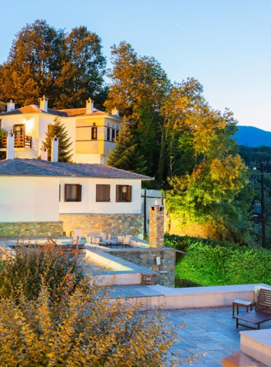 Outside View Garden 12Months Hotel